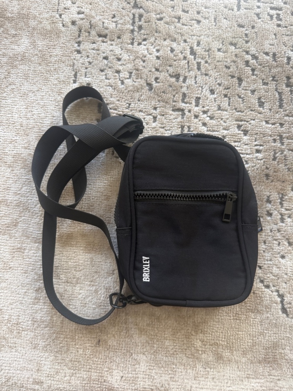 BRIXLEY BAG Compact Crossbody Sling Bag